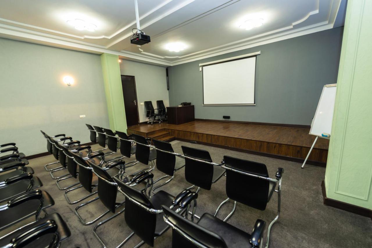 Kirovakan Hotel Vanadzor Kültér fotó