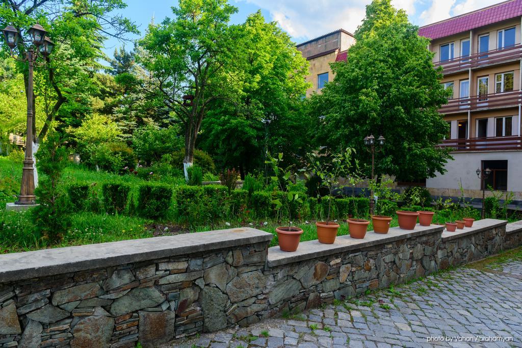 Kirovakan Hotel Vanadzor Kültér fotó