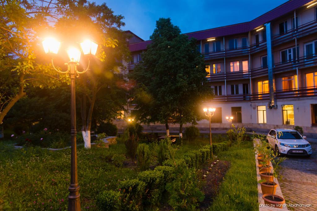 Kirovakan Hotel Vanadzor Kültér fotó